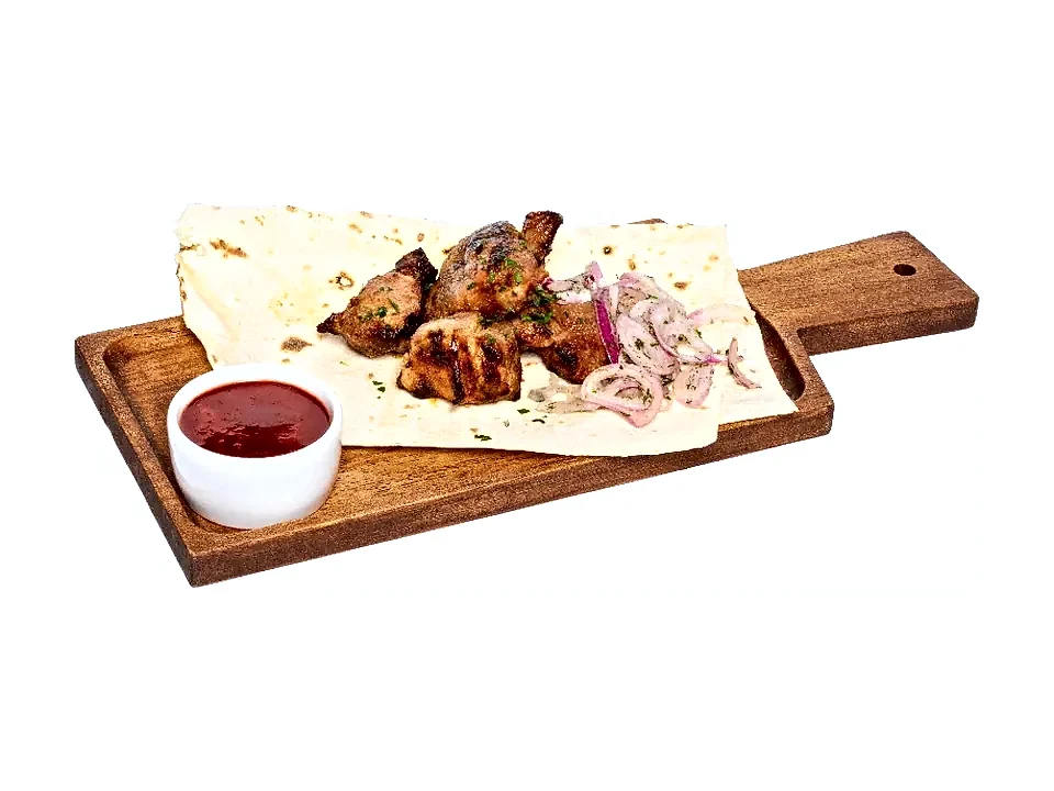 Frigărui de miel — restaurant Tierra, Ceadîr-Lunga